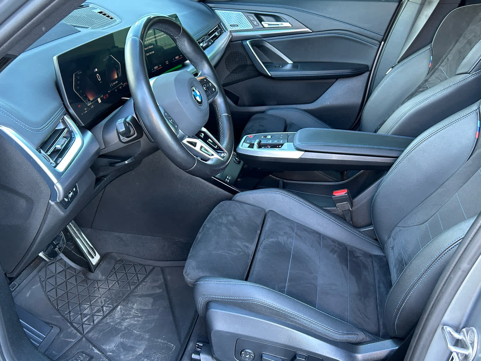 Used 2023 BMW X1 xDrive28i w/ Premium Package image 29