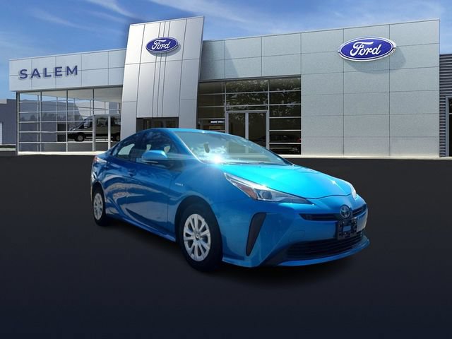 Used 2020 Toyota Prius LE FWD image 1