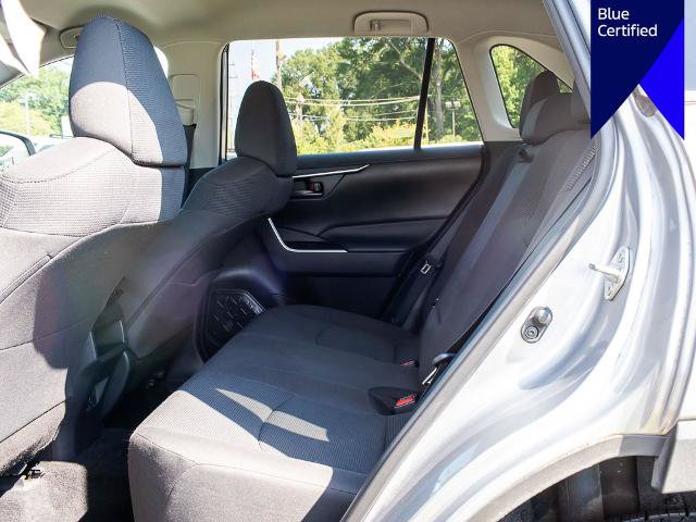 Used 2021 Toyota RAV4 LE w/ Carpet Mat Package (TMS) AWD/4WD image 16
