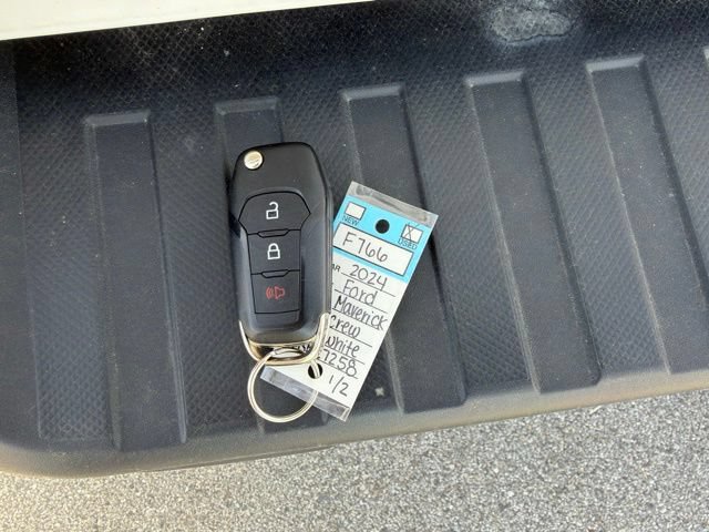 Certified 2024 Ford Maverick XL FWD image 15