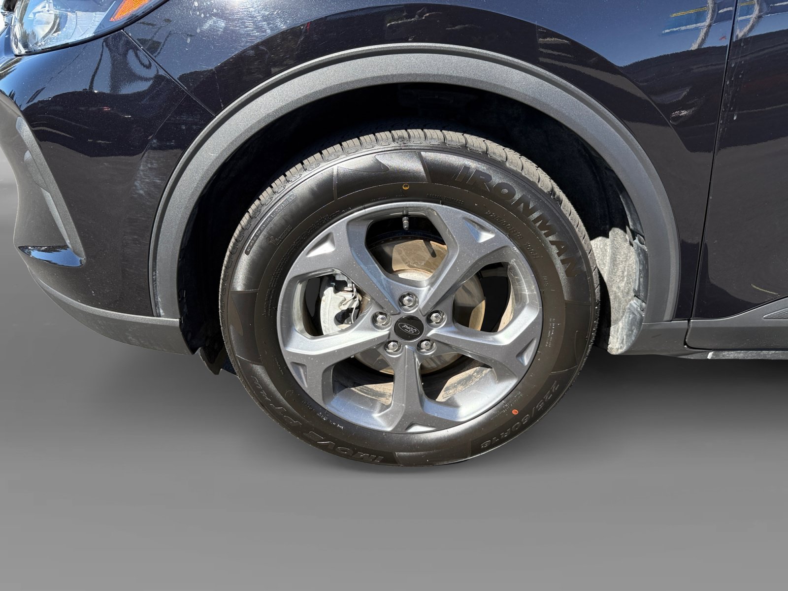 Certified 2025 Ford Escape ST-Line FWD image 9