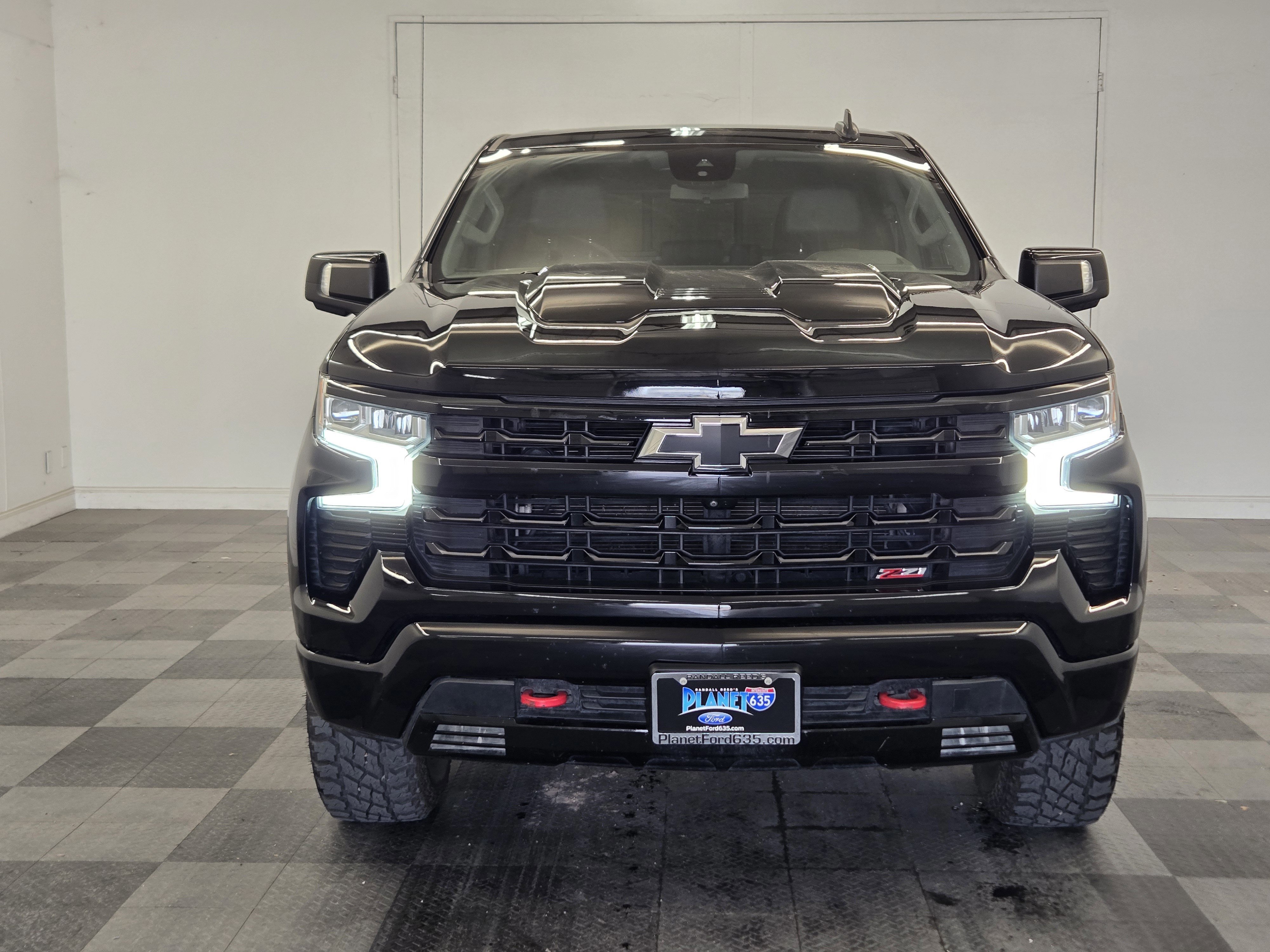 Used 2022 Chevrolet Silverado 1500 LT Trail Boss w/ Convenience Package II image 7