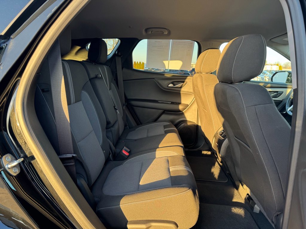 Used 2023 Chevrolet Blazer LT w/ Convenience Package image 17