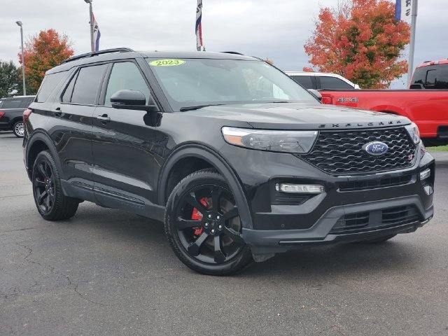 Certified 2023 Ford Explorer ST w/ Equipment Group 401A AWD/4WD image 35