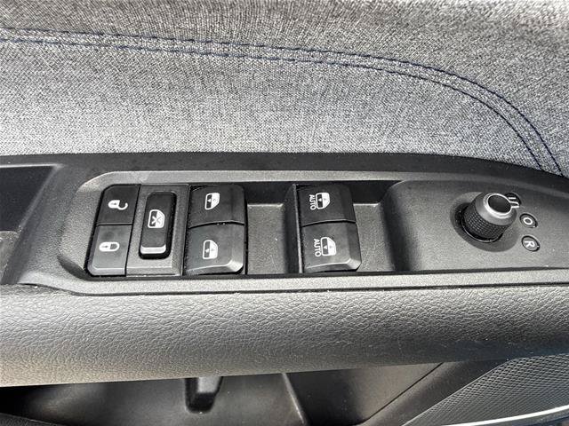 Used 2024 Jeep Compass Latitude AWD/4WD image 24