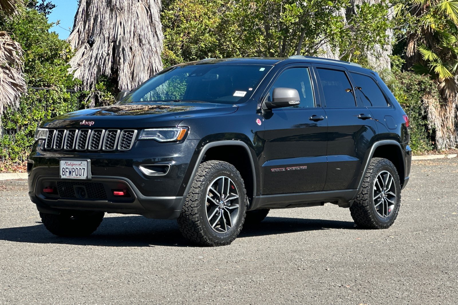 Used 2018 Jeep Grand Cherokee Trailhawk w/ Trailhawk Luxury Group AWD/4WD image 8