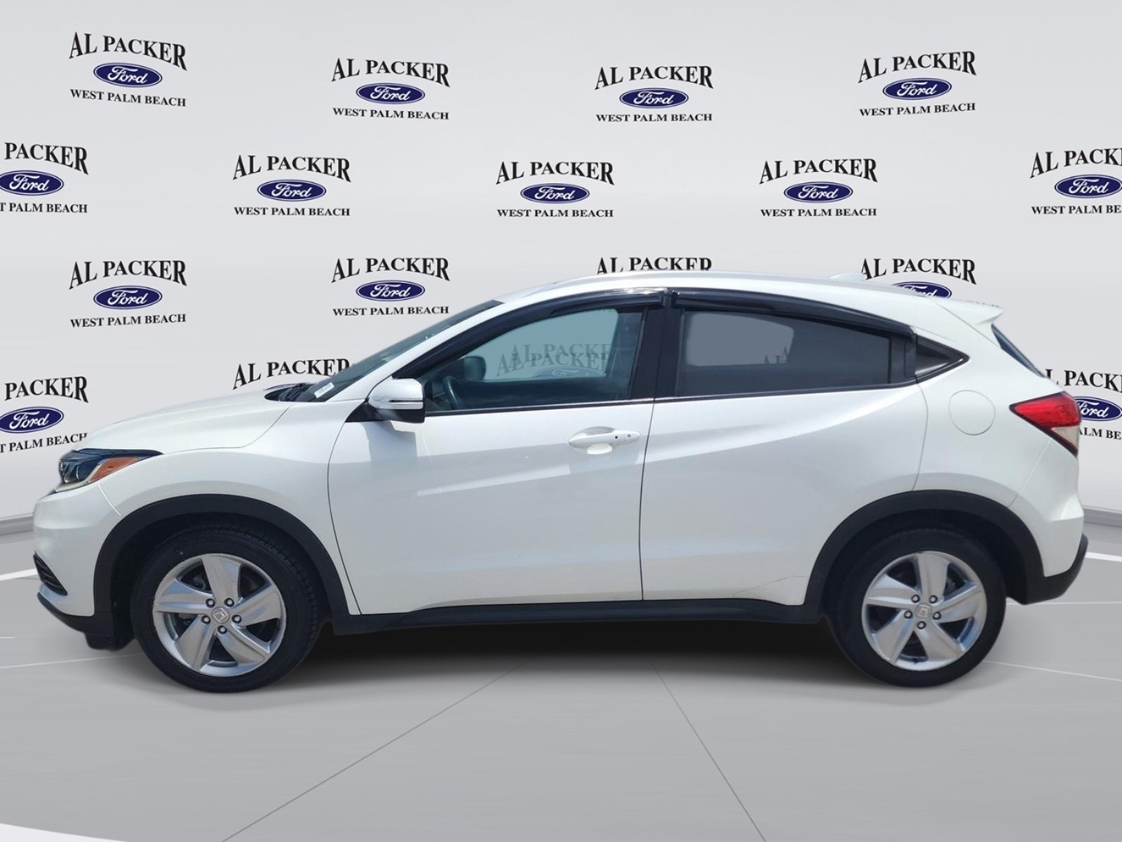Used 2019 Honda HR-V EX-L image 2