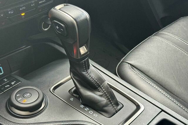 Certified 2022 Ford Ranger Lariat w/ Equipment Group 501A High image 18