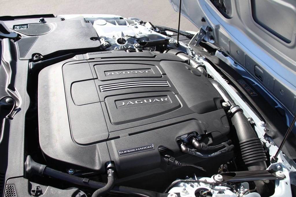 Used 2022 Jaguar F-TYPE Coupe RWD image 25