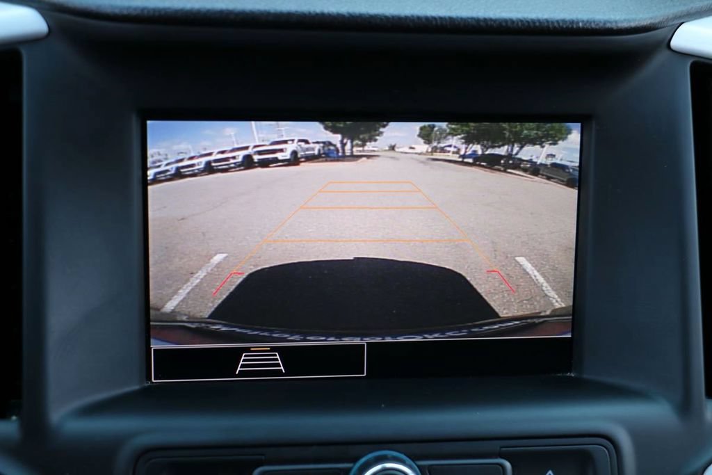 Used 2024 GMC Terrain SLE AWD/4WD image 15