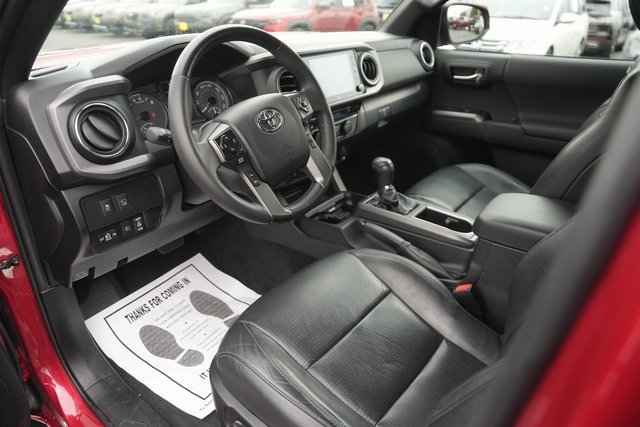 Used 2021 Toyota Tacoma TRD Off-Road image 8