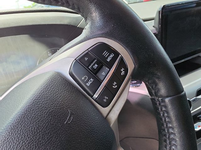Certified 2022 Ford Explorer XLT w/ Equipment Group 202A RWD image 21
