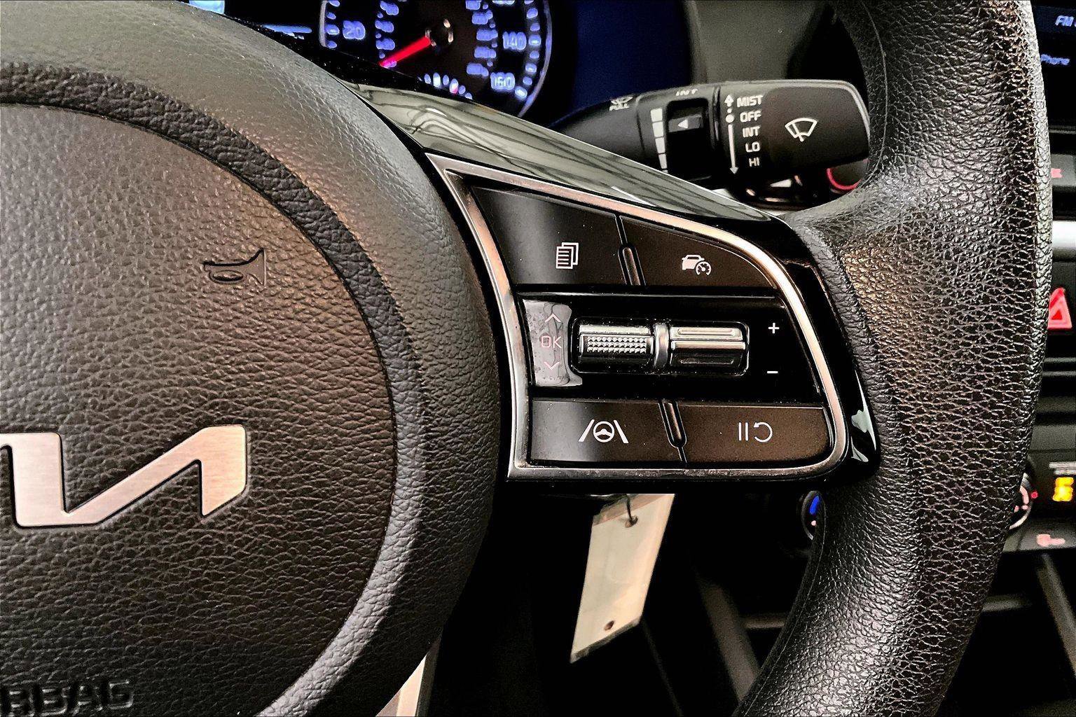 Used 2023 Kia Forte LXS w/ LXS Technology Package image 18