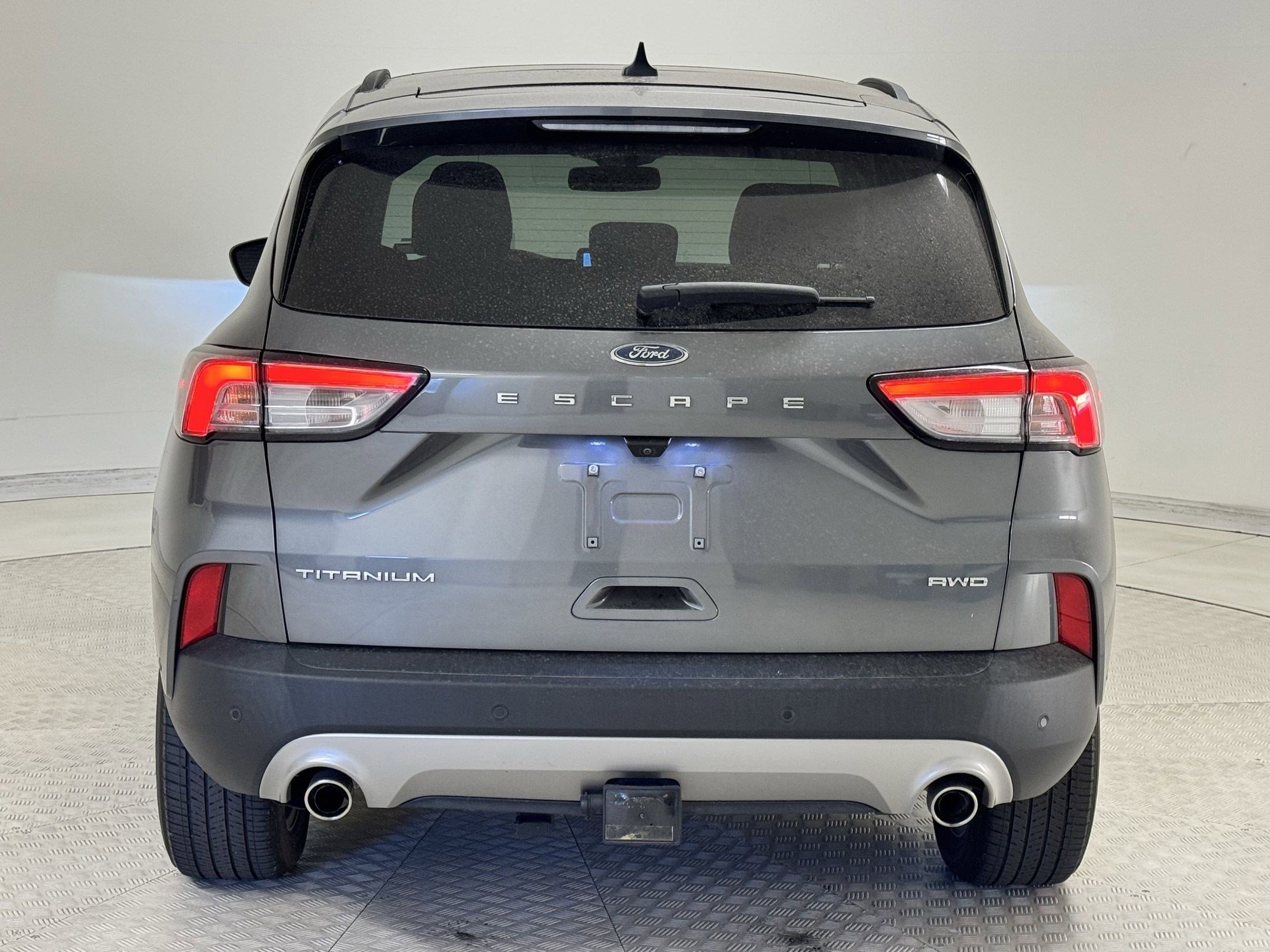 Certified 2022 Ford Escape Titanium w/ Titanium Elite Package image 3