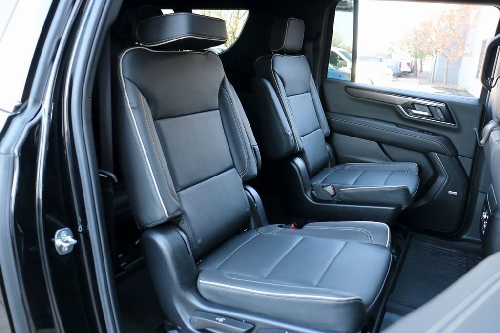 Used 2025 GMC Yukon XL Elevation w/ LPO, Floor Liner Package image 36