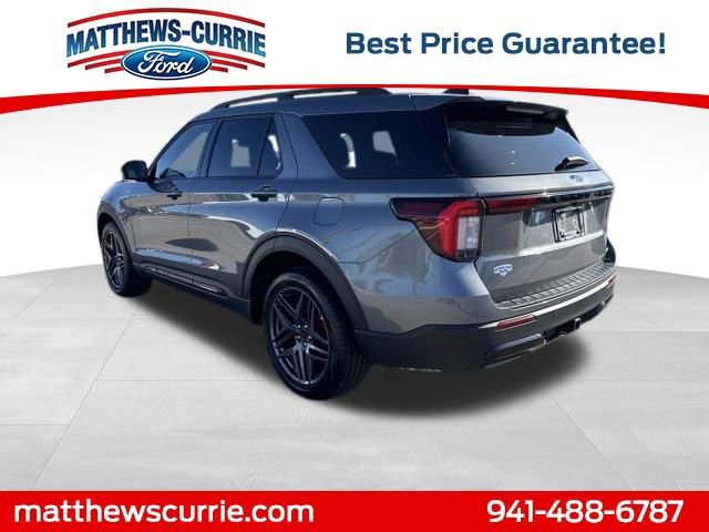 Certified 2025 Ford Explorer ST-Line w/ ST-Line Street Pack image 2