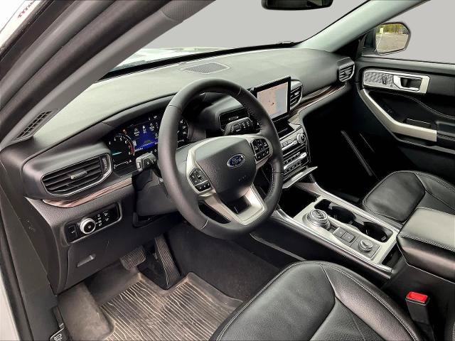 Certified 2023 Ford Explorer Limited AWD/4WD image 19