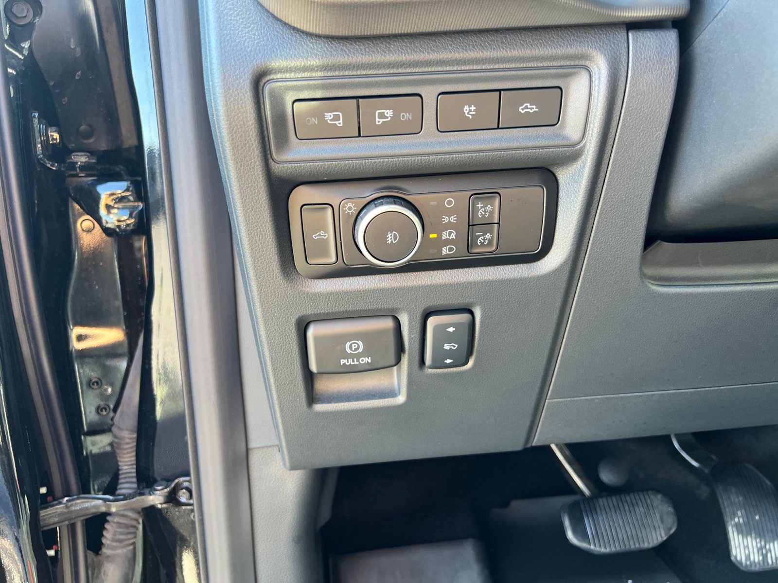 Certified 2024 Ford F150 Raptor AWD/4WD image 12