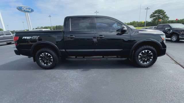 Used 2021 Nissan Titan PRO-4X w/ Pro-4x Convenience Package AWD/4WD image 9