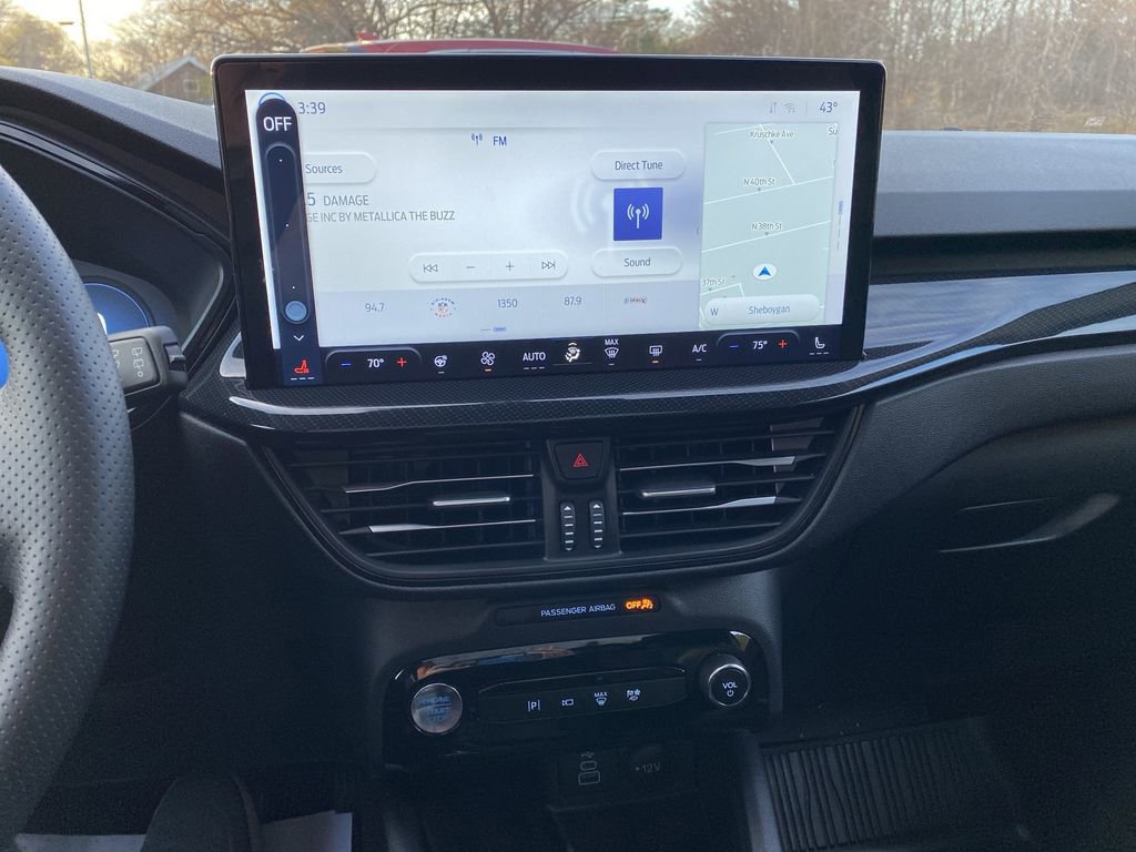 Certified 2025 Ford Escape ST-Line Elite w/ Premium Technology Package image 10