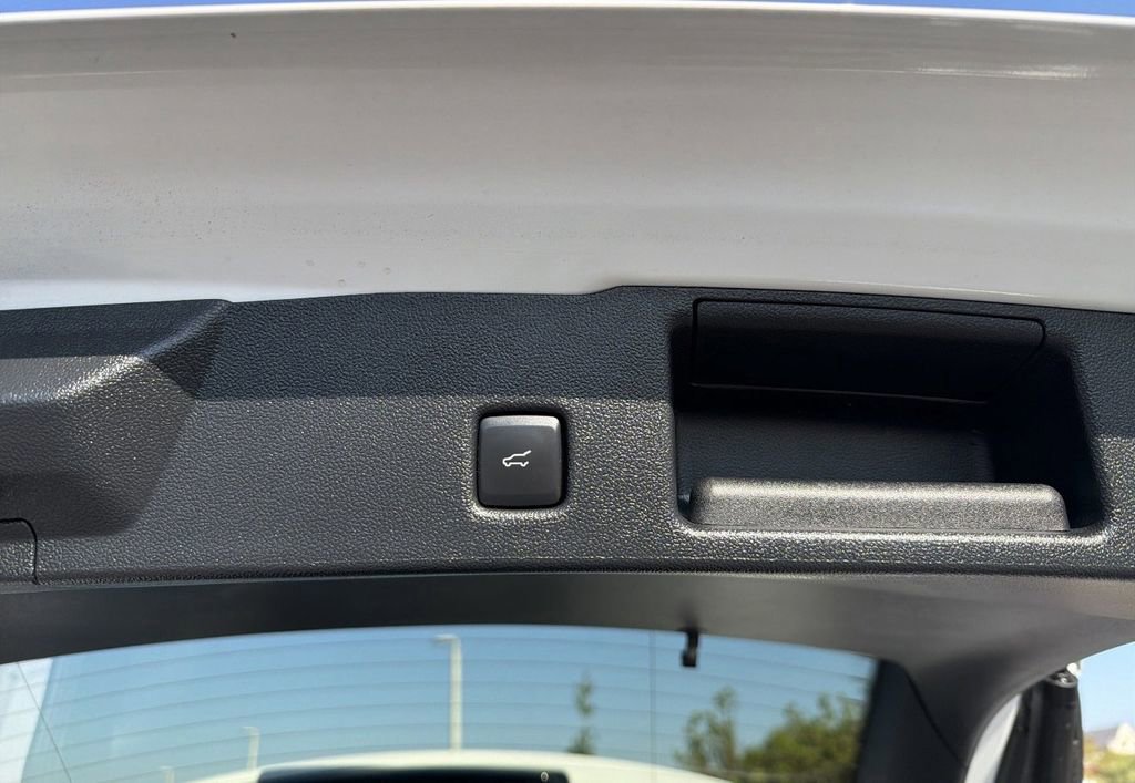 Certified 2024 Ford Escape Active w/ Cold Weather Package image 10