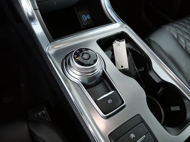 Certified 2023 Ford Edge Titanium w/ Class II Trailer Tow Package AWD/4WD image 19