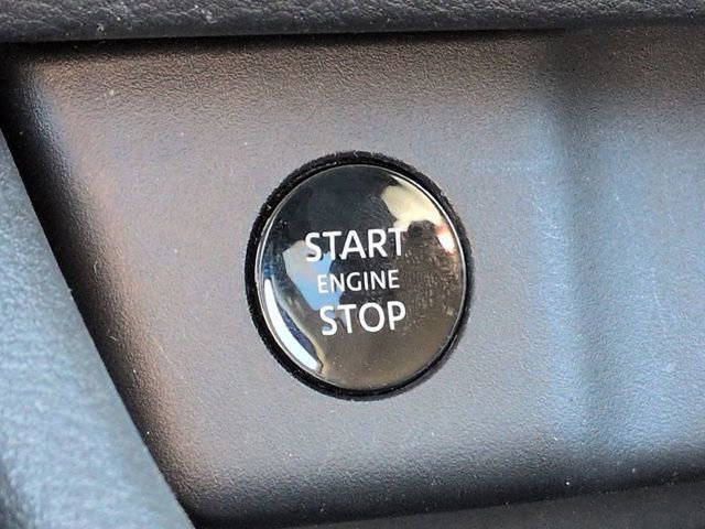 Used 2025 Nissan Rogue SV image 35