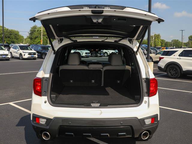 Used 2023 Honda Passport Elite image 11