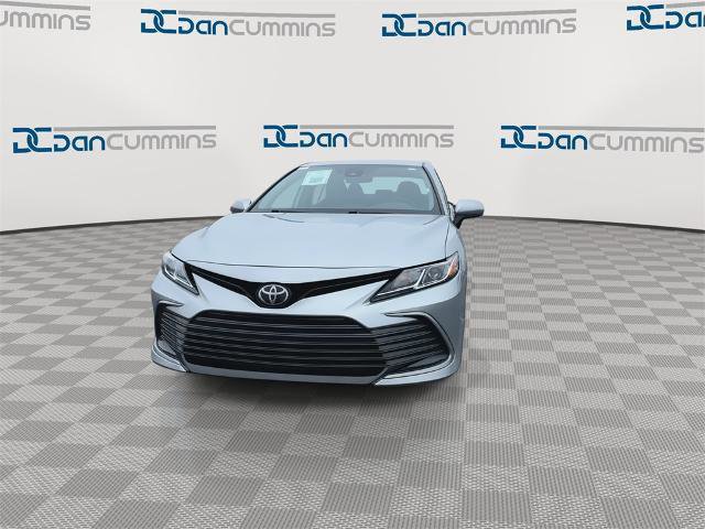Used 2023 Toyota Camry LE image 2
