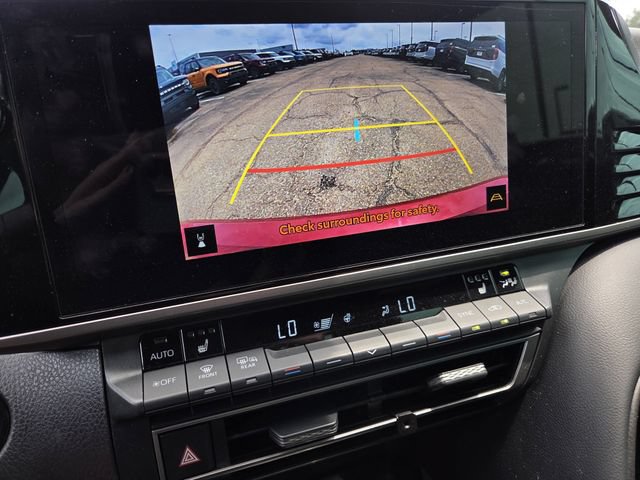 Used 2025 Toyota Camry XSE FWD image 10