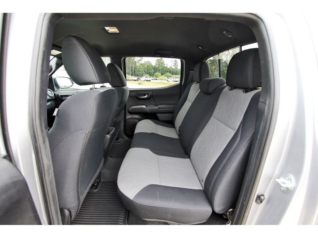 Used 2021 Toyota Tacoma TRD Off-Road AWD/4WD image 10