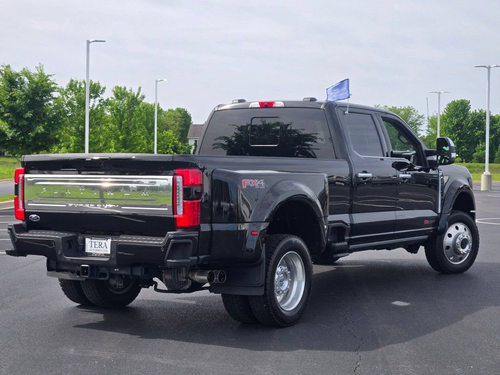 Certified 2025 Ford F450 Platinum w/ Platinum Plus Package AWD/4WD image 14