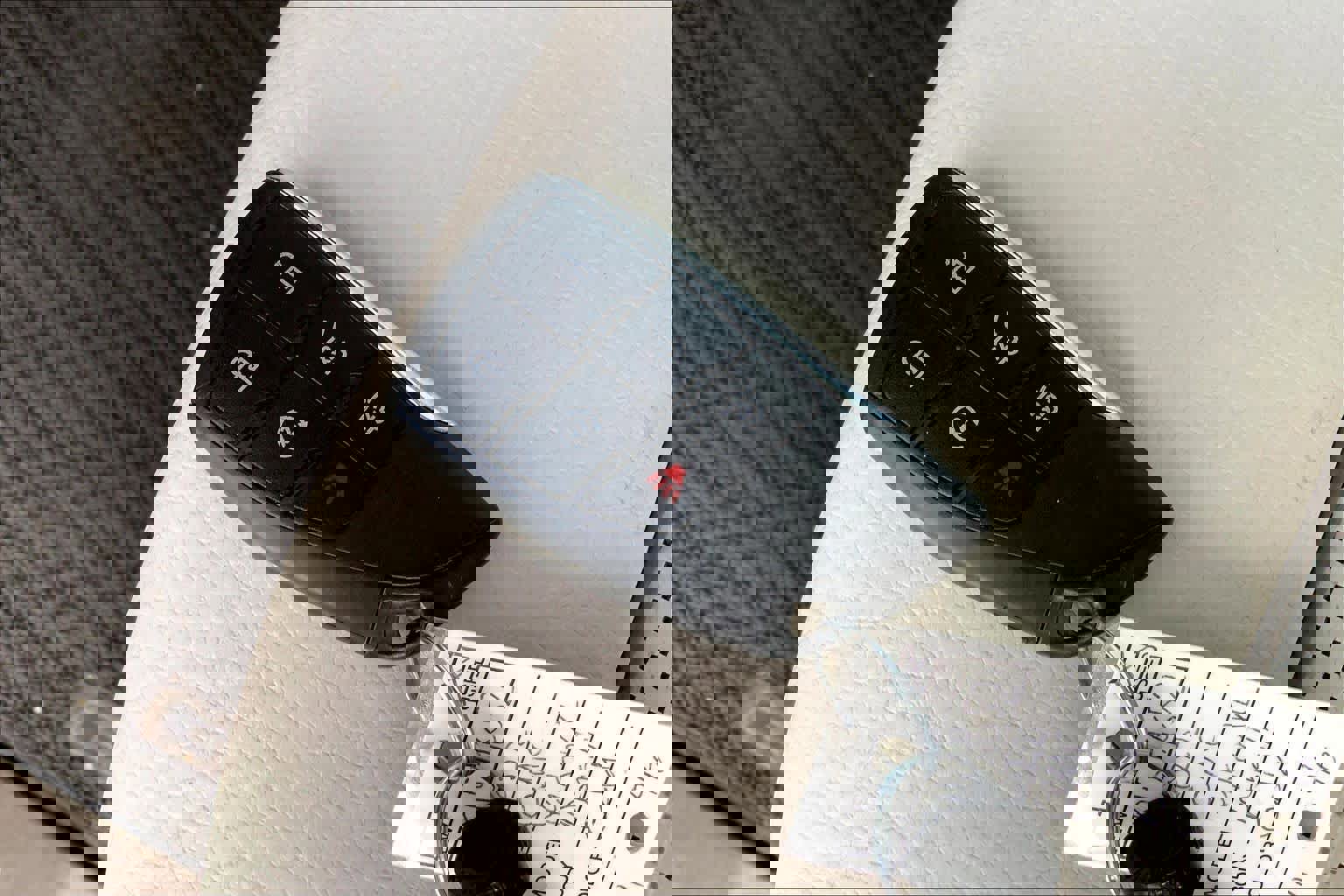 Used 2022 GMC Yukon XL Denali image 14