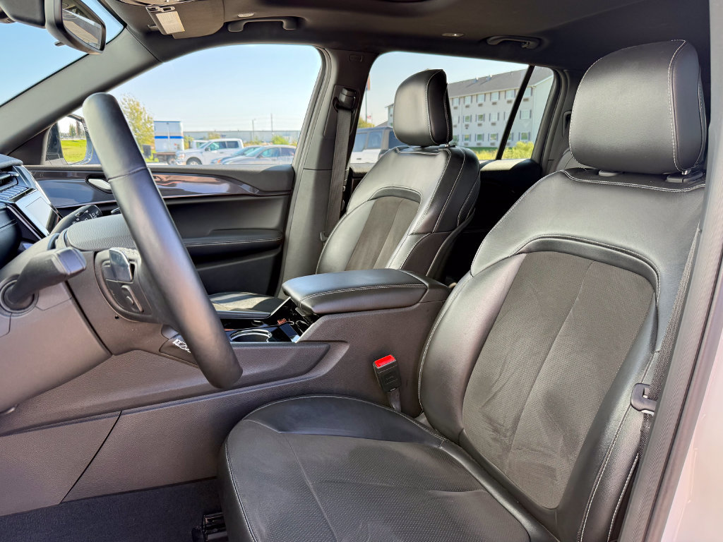 Used 2021 Jeep Grand Cherokee L Laredo AWD/4WD image 11