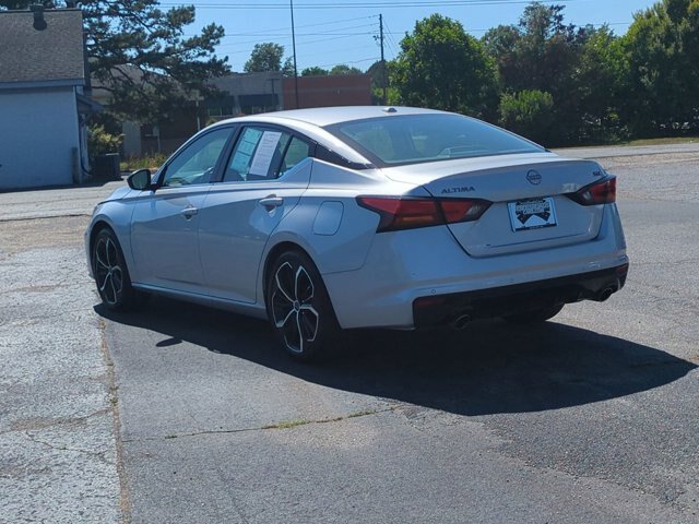 Used 2024 Nissan Altima 2.5 SR FWD image 6