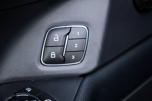 Certified 2023 Ford Expedition XLT image 32