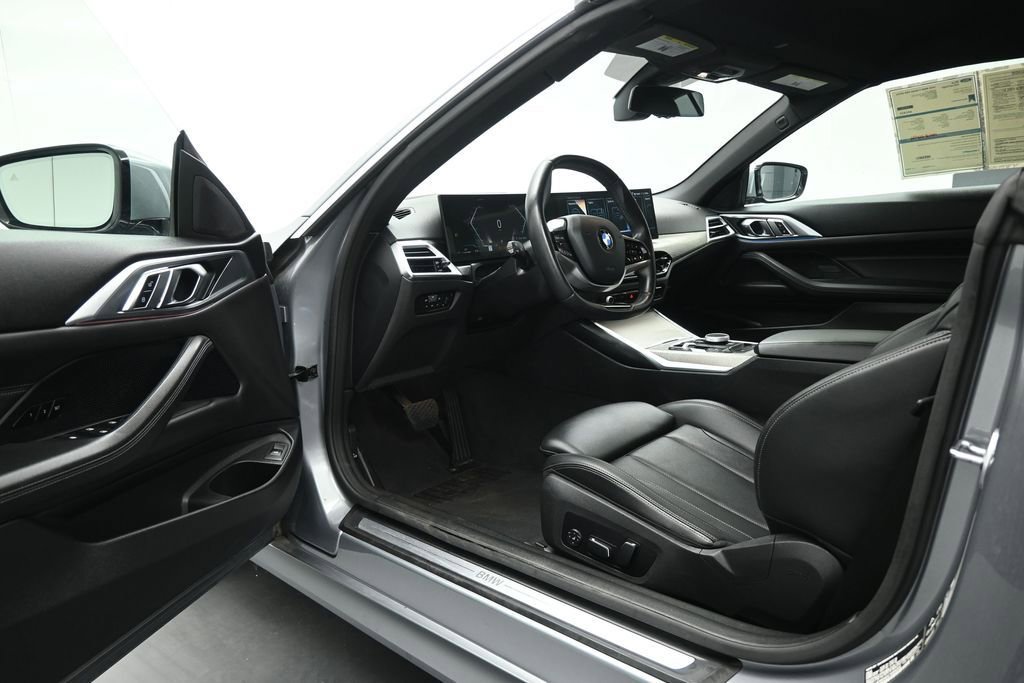 Used 2025 BMW 430i xDrive Convertible AWD/4WD image 9