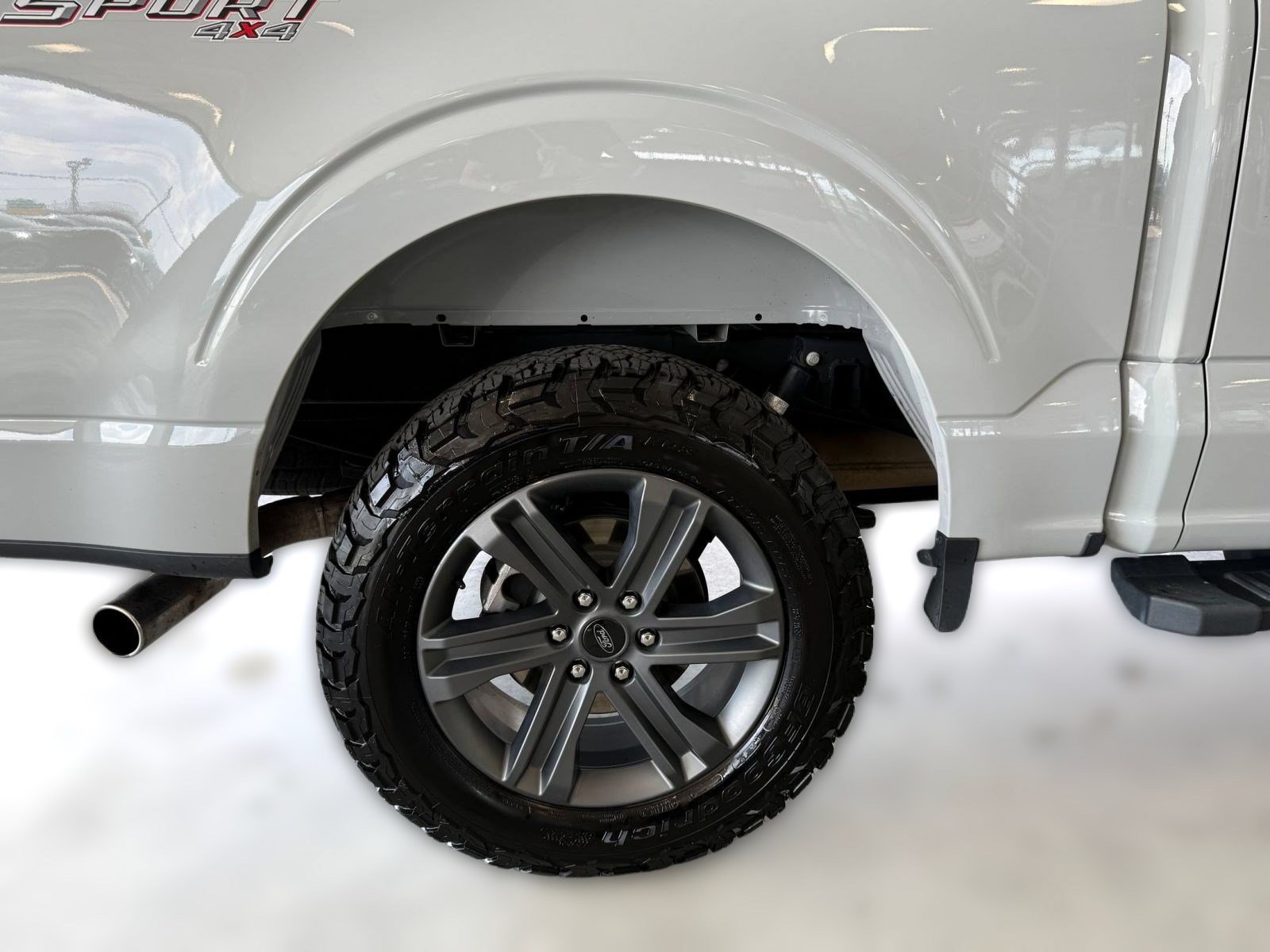 Certified 2023 Ford F150 Lariat w/ Equipment Group 502A High AWD/4WD image 13