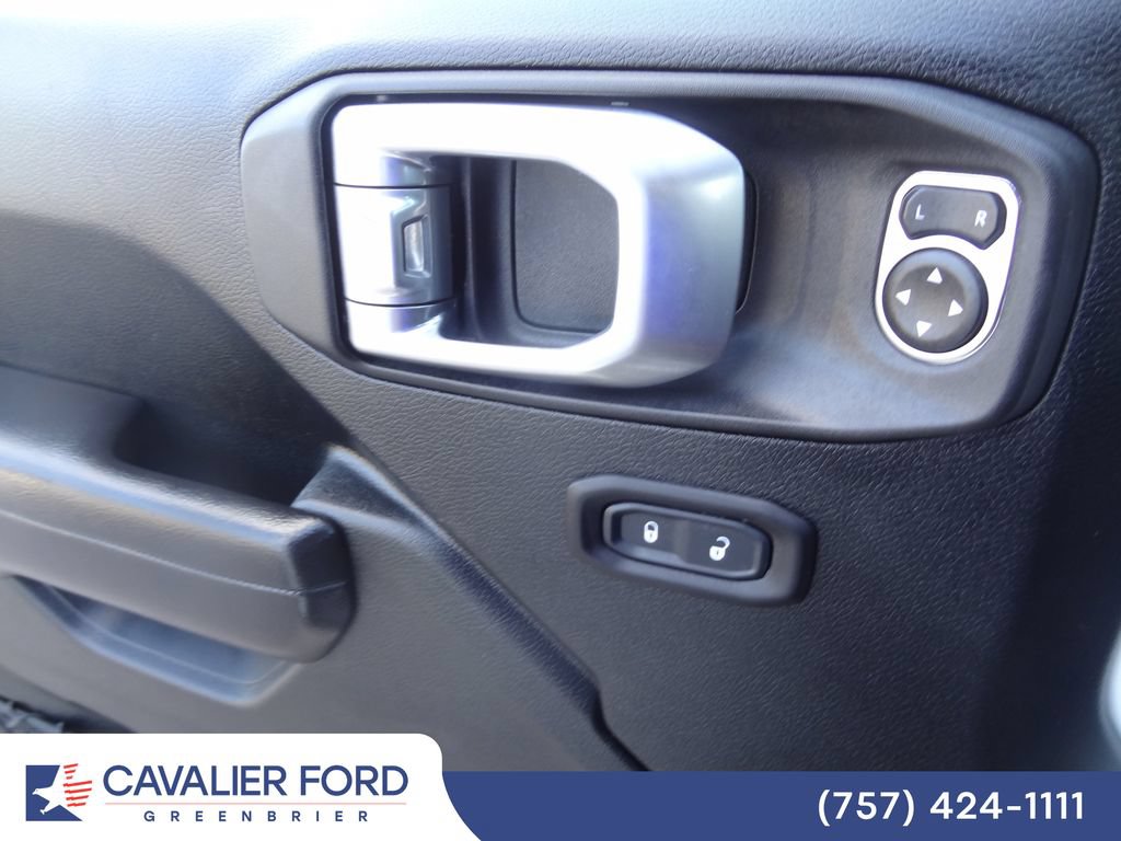 Used 2020 Jeep Gladiator Rubicon AWD/4WD image 17