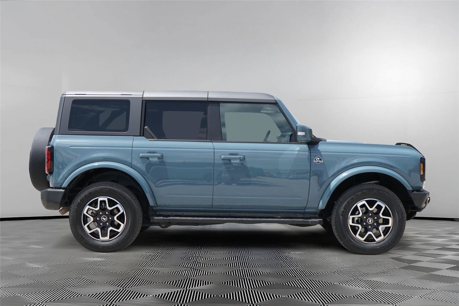 Certified 2022 Ford Bronco Outer Banks AWD/4WD image 4