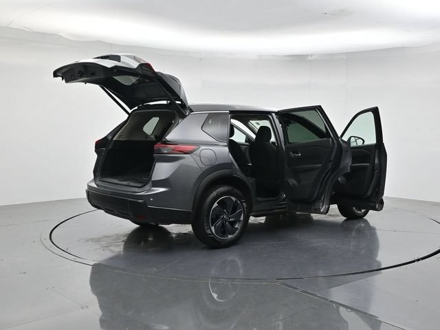Used 2025 Nissan Rogue SV FWD image 50
