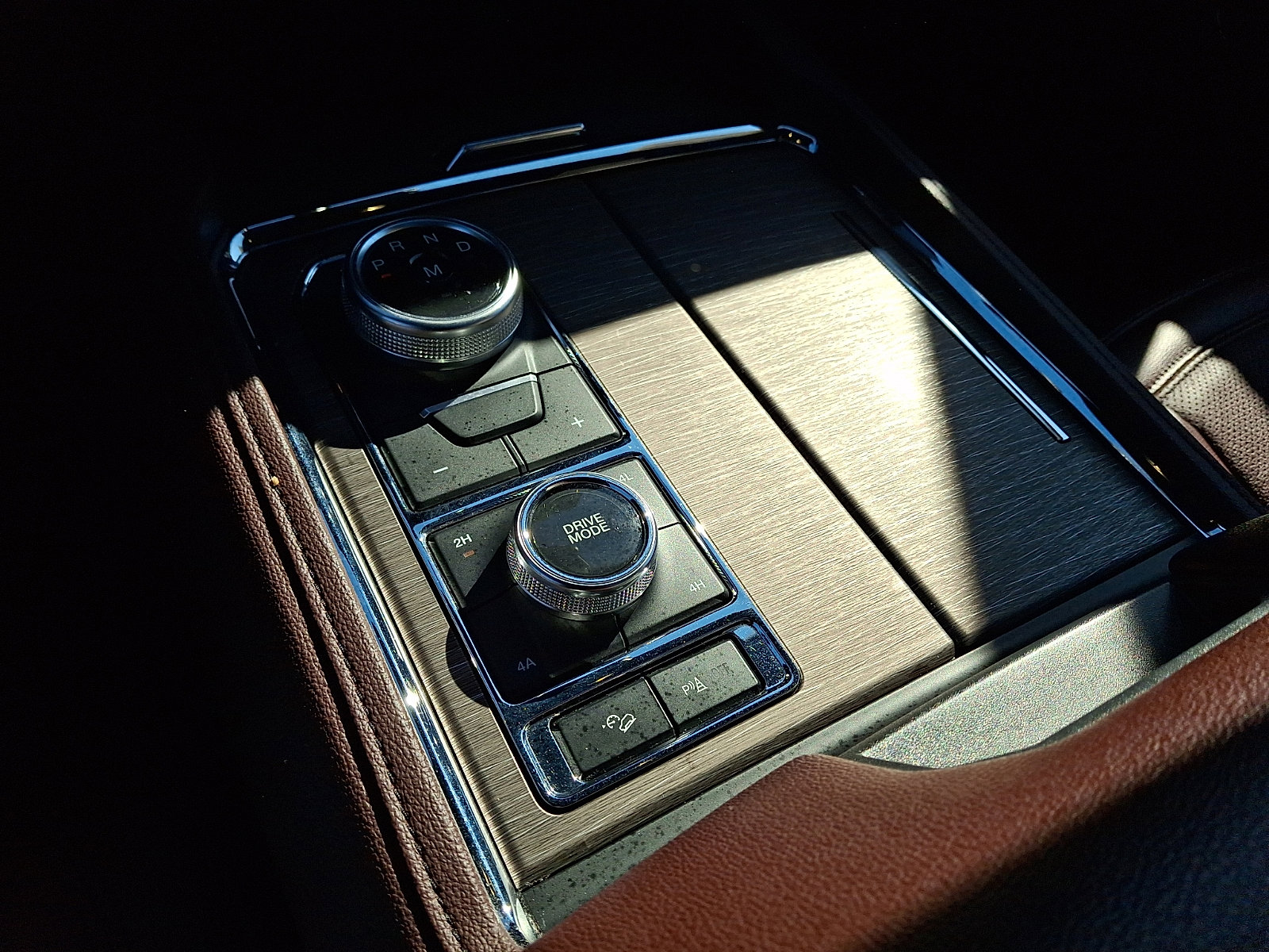 Certified 2024 Ford Expedition Limited image 18