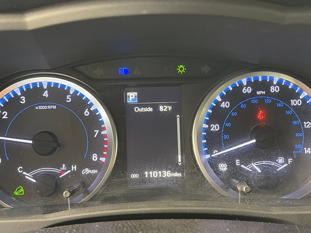 Used 2018 Toyota Highlander Plus w/ Carpet Mat Package (TMS) AWD/4WD image 15
