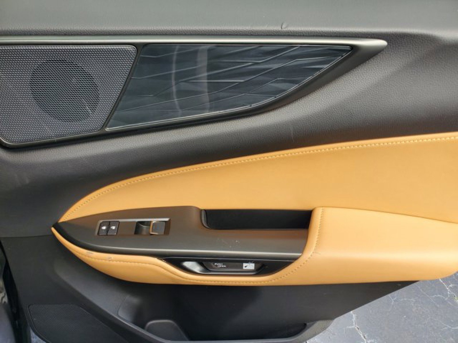 Used 2024 Lexus NX 250 FWD image 34