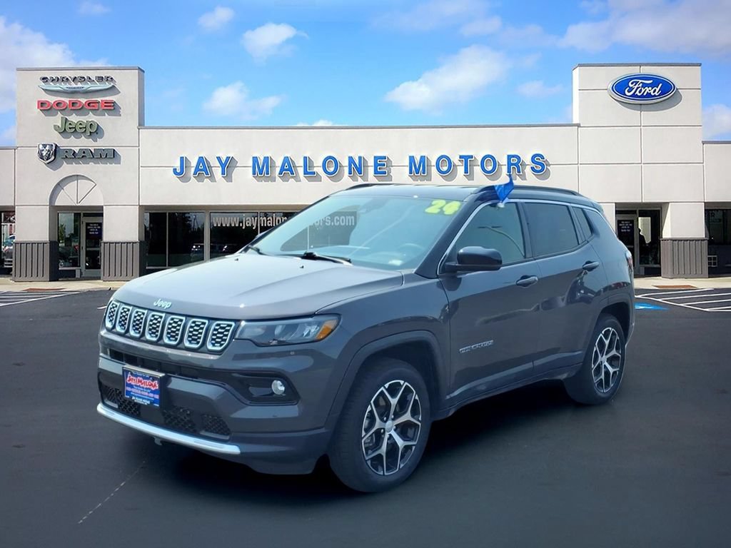 Used 2024 Jeep Compass Limited AWD/4WD image 8