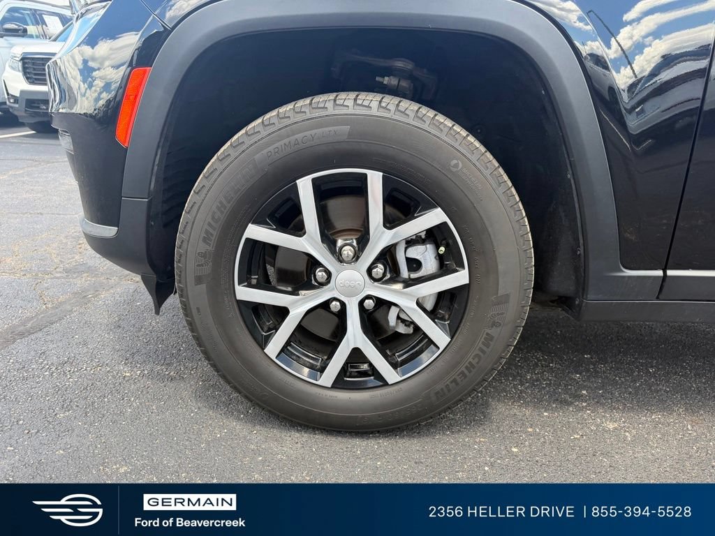 Used 2024 Jeep Grand Cherokee L Limited w/ Trailer Tow Package AWD/4WD image 12
