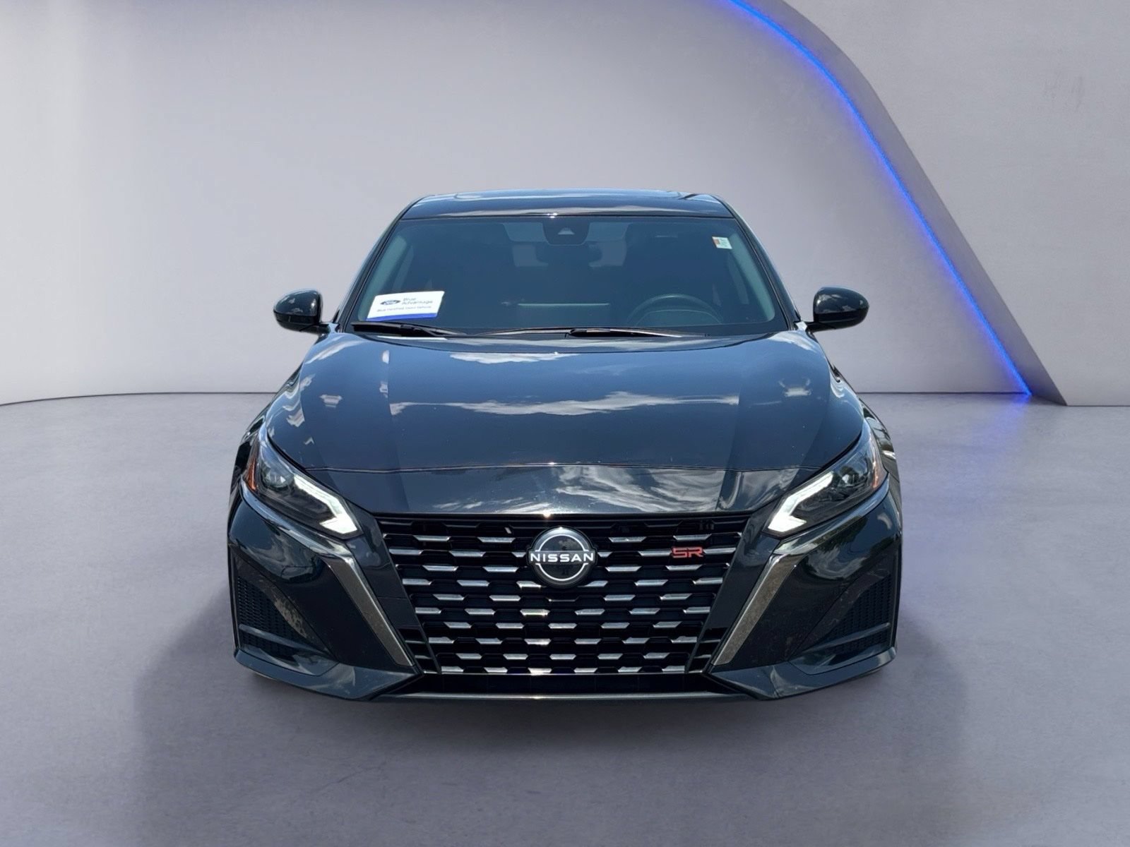 Used 2024 Nissan Altima 2.5 SR w/ SR Premium Package FWD image 7