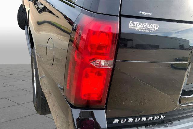 Used 2018 Chevrolet Suburban LT RWD image 28