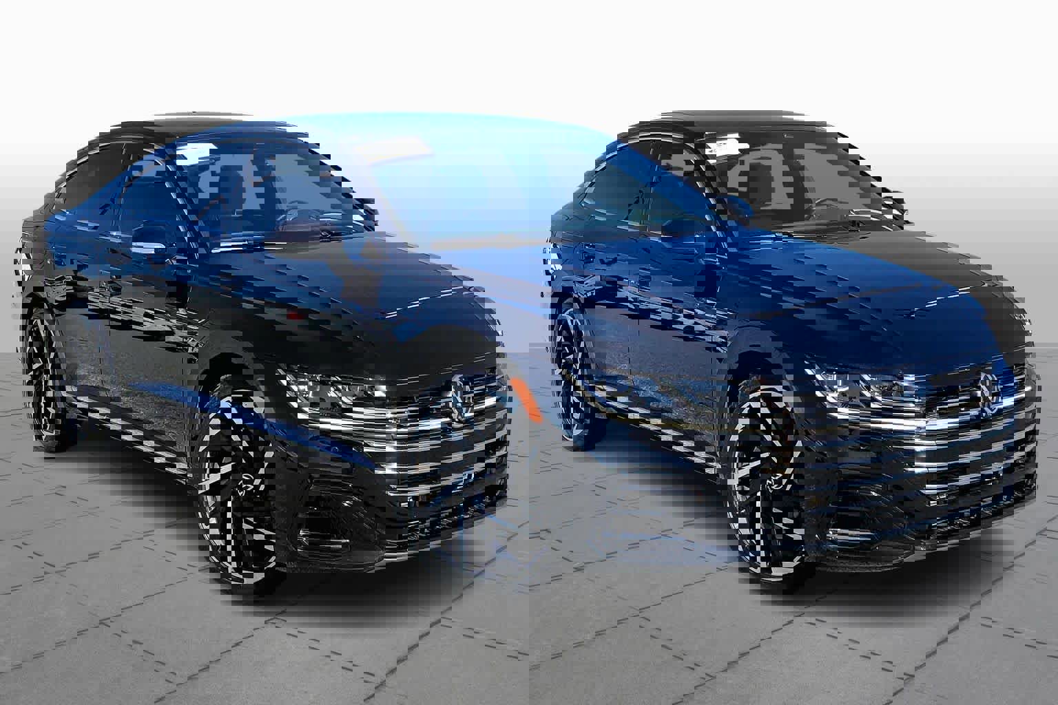 Used 2021 Volkswagen Arteon SEL Premium image 2