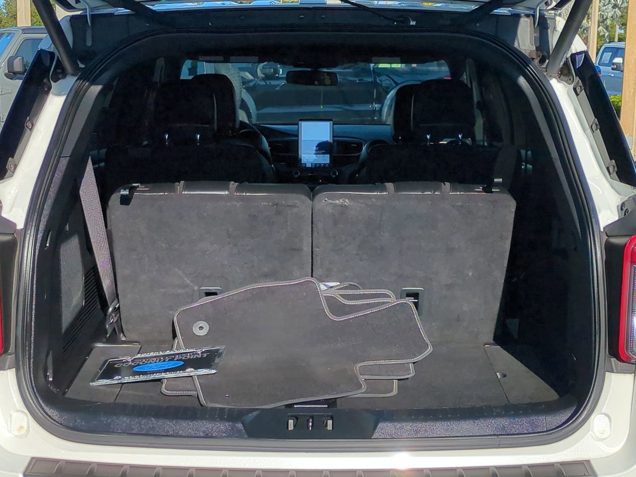 Certified 2020 Ford Explorer ST w/ ST Street Pack image 13